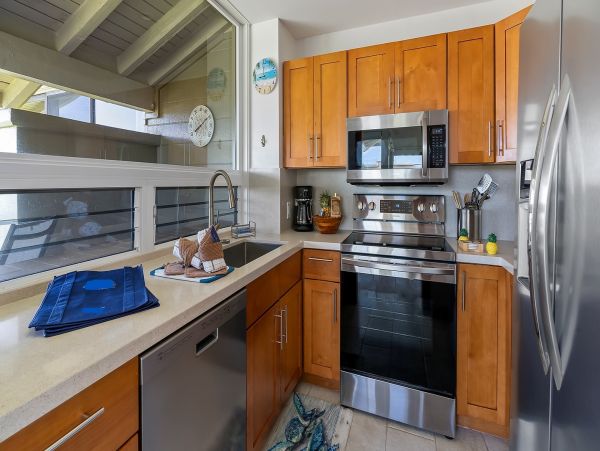 Ocean Views Lahaina Vacation Condo One Bedroom