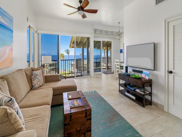 Ocean Views Lahaina Vacation Condo One Bedroom