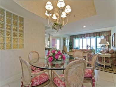 Open living & dining area