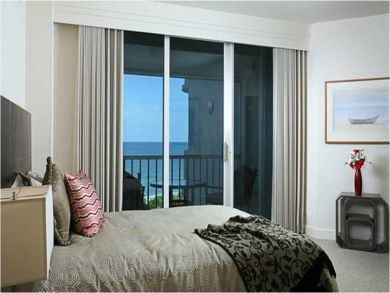 Bedroom 2 with queen bed