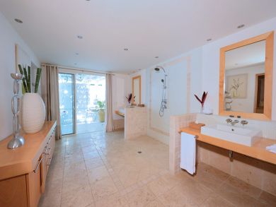 Bathroom with walk-in shower & dual vanity