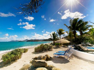 Cozy home for two on beach in St Martin