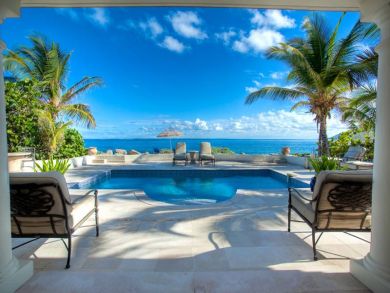 Pool & ocean view