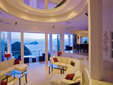 Open living & dining area