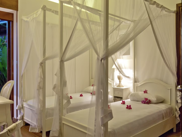 Six Bedroom Vacation Rental St Lucia Jewel in the Crown