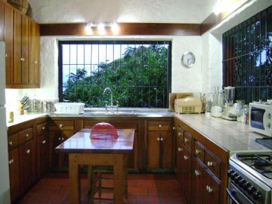 Fully equipped kitchen