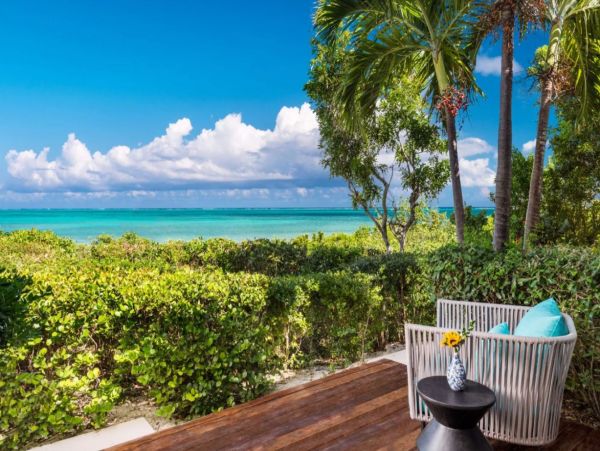 Luxury Turks & Caicos Beach Five Bedroom Vacation House
