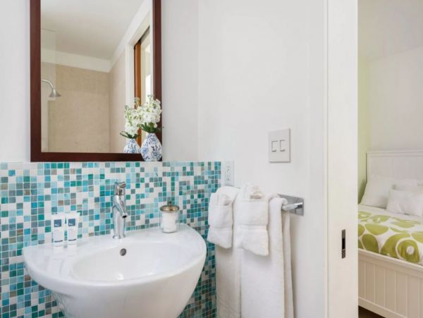 Luxury Turks & Caicos Beach Five Bedroom Vacation House
