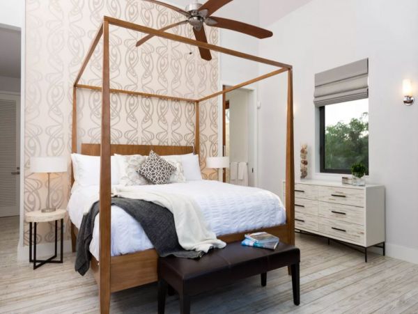 Luxury Turks & Caicos Beach Five Bedroom Vacation House