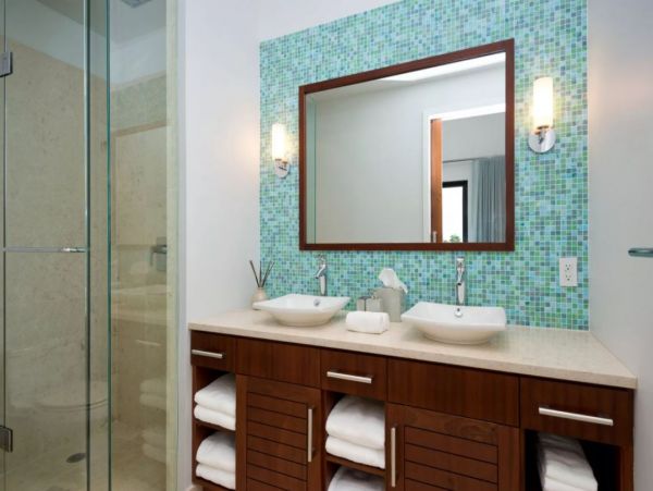 Luxury Turks & Caicos Beach Five Bedroom Vacation House