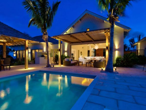 Luxury Turks & Caicos Beach Five Bedroom Vacation House