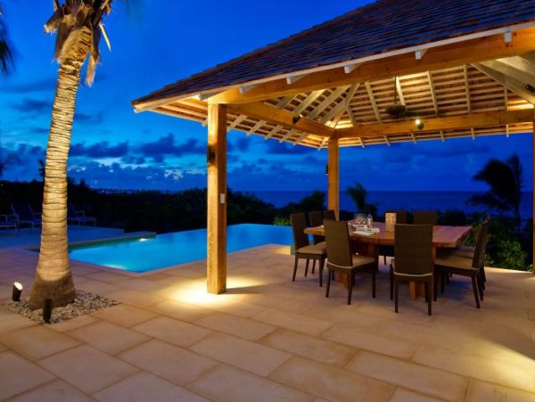 Luxury Turks & Caicos Beach Five Bedroom Vacation House