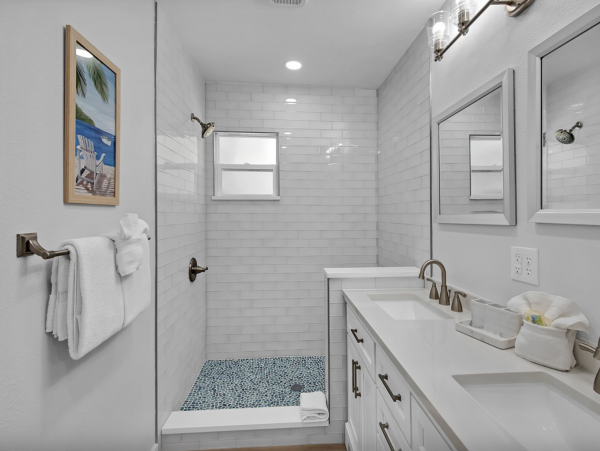 Anna Maria  Private Pool Vacation Home Two Houses Back Beach