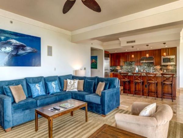 Beachfront Kaanapali Vacation Condo with Ocean Views