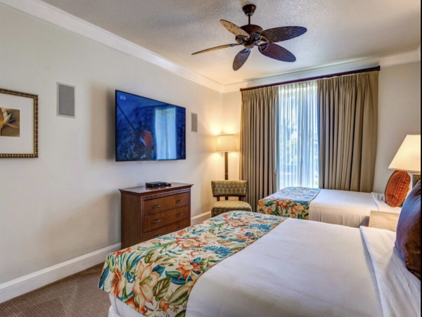 Beachfront Kaanapali Vacation Condo with Ocean Views