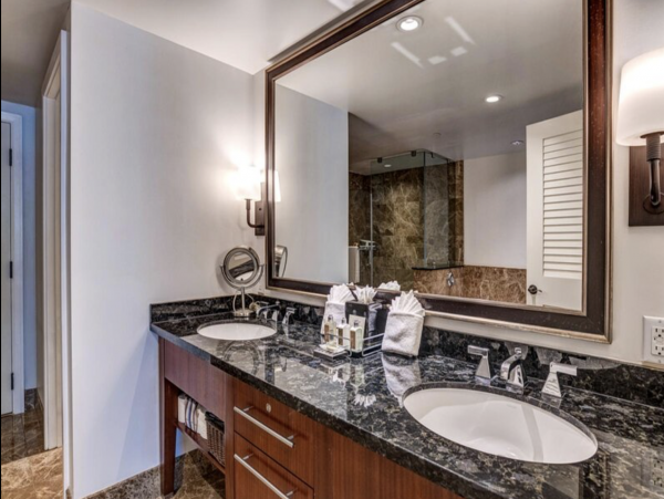 Beachfront Kaanapali Vacation Condo with Ocean Views