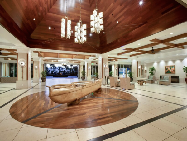 Beachfront Kaanapali Vacation Condo with Ocean Views
