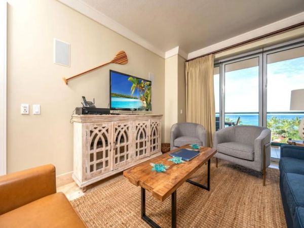 Luxurious Kaanapali Beach Villa Ocean Views Sleeps 8 Guests