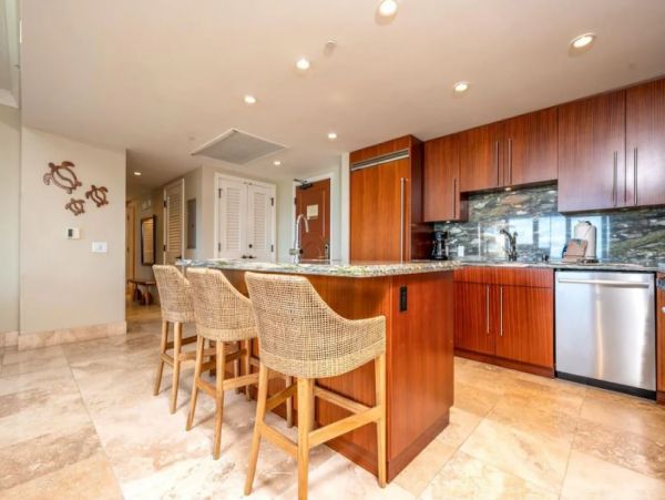 Luxurious Kaanapali Beach Villa Ocean Views Sleeps 8 Guests