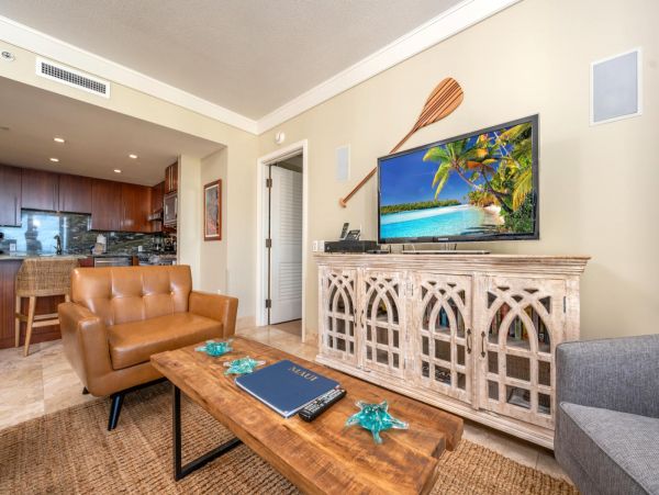 Luxurious Kaanapali Beach Villa Ocean Views Sleeps 8 Guests