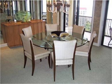 Dining room seats six