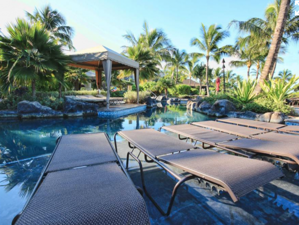Lahaina Luxury Vacation Rental Condo Three Bedrooms