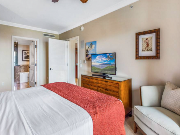 Lahaina Luxury Vacation Rental Condo Three Bedrooms