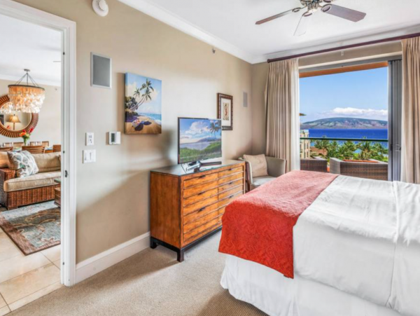 Lahaina Luxury Vacation Rental Condo Three Bedrooms