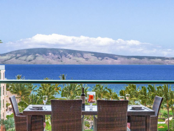 Lahaina Luxury Vacation Rental Condo Three Bedrooms