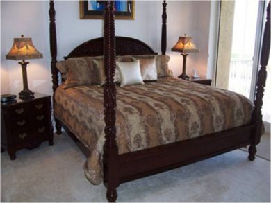 Master bedroom with king bed Master bedroom with king bed