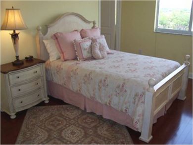 Bedroom 2 with double bed