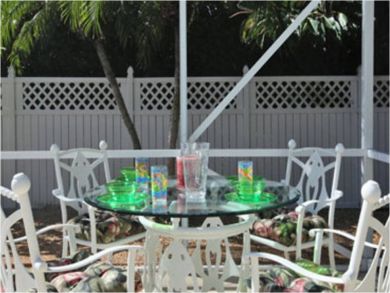 Outdoor table set Outdoor table set