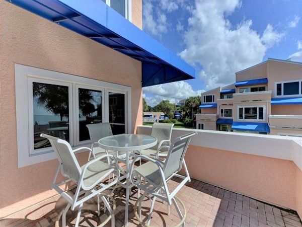 Gulf Front Vacation Condo in Longboat Key with Amazing Views