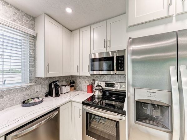 Beachside condo with Garden view and good interior