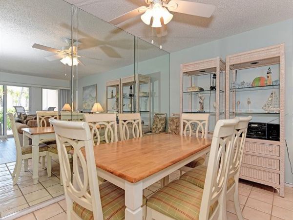 Longboat Key Beachfront Two Bedroom Vacation Rental Condo