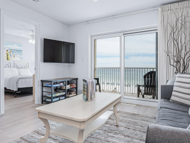 Destin Vacation Rental on Beach - Pool & Hot Tub - additional view, photo 4