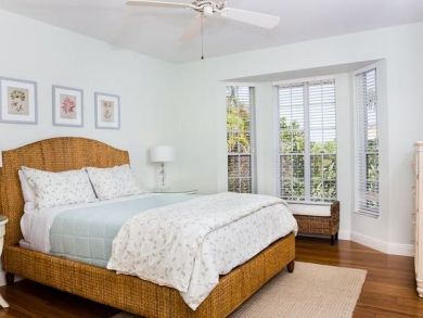 Bedroom 2 with queen bed
