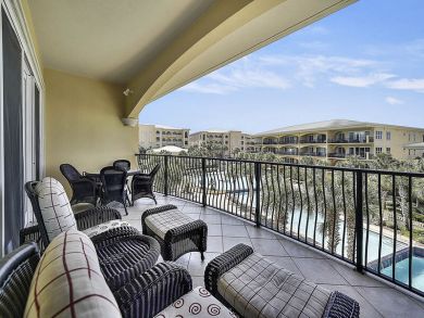 Gulf Front Vacation Condo in Santa Rosa Beach, Three Bedroom