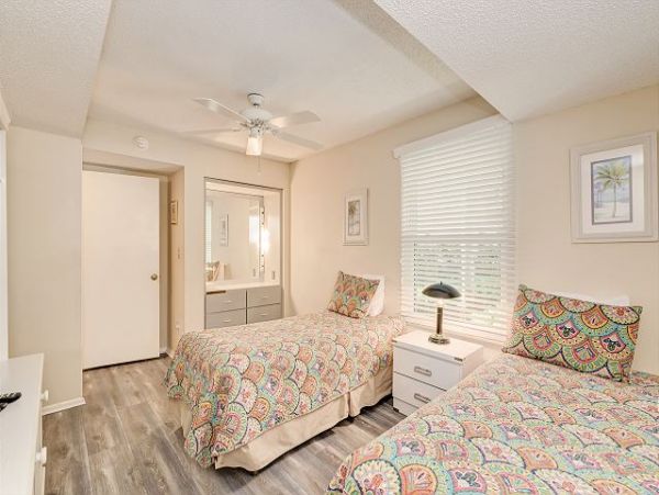 Gulf Front Longboat Key Vacation Condo Two Bedroom