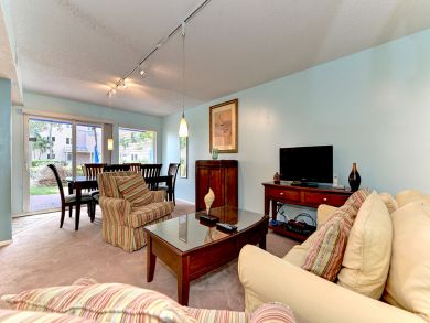 Living & Dining Area