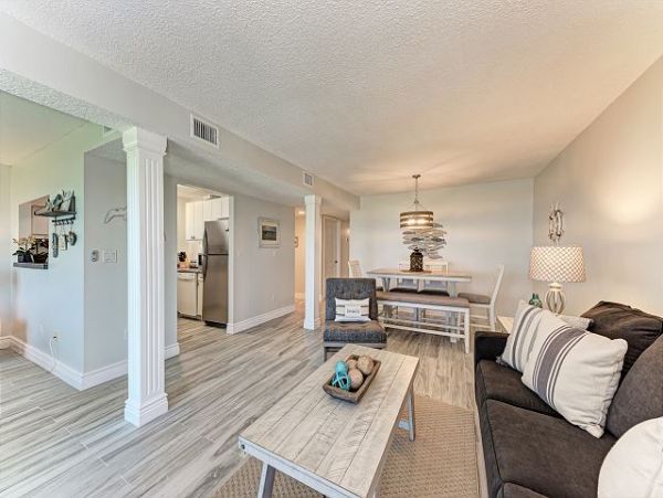 Beachfront full Gulf View Longboat Key Vacation Rental