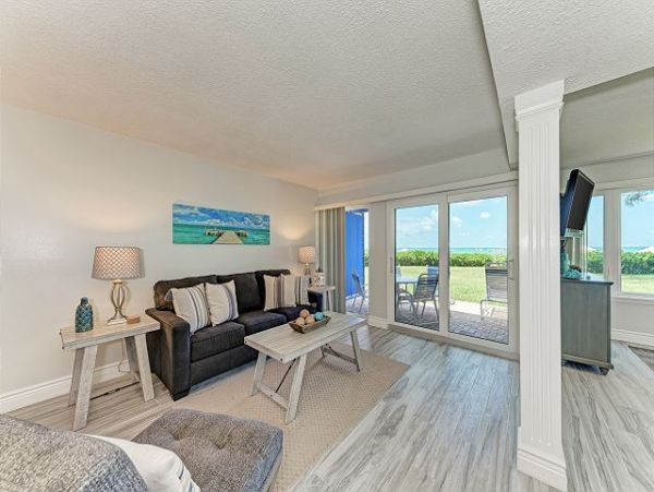 Beachfront full Gulf View Longboat Key Vacation Rental