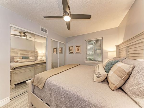 Beachfront full Gulf View Longboat Key Vacation Rental