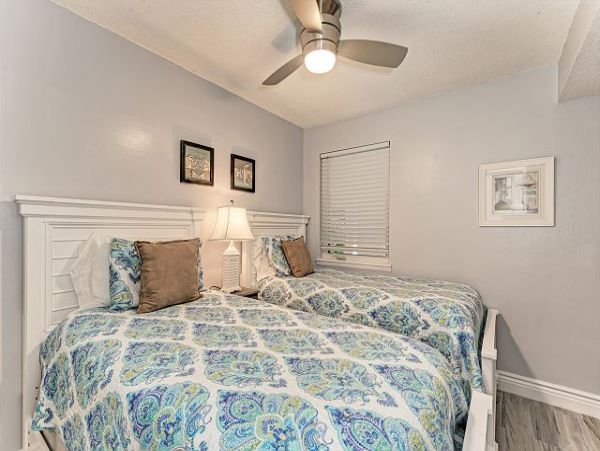 Beachfront full Gulf View Longboat Key Vacation Rental