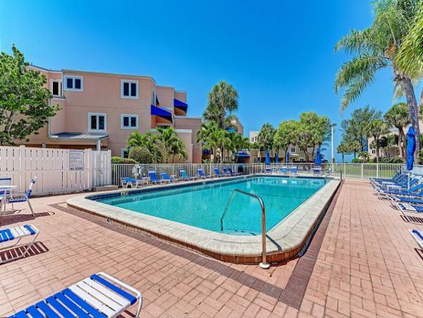 Beachfront full Gulf View Longboat Key Vacation Rental