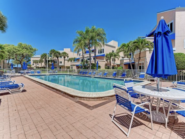 Longboat Key Vacation Beach Condo Two Bedrooms Sleeps 6