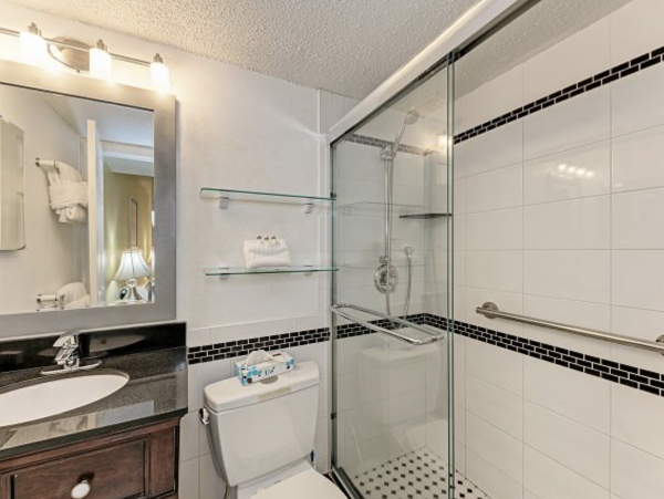 Longboat Key Vacation Beach Condo Two Bedrooms Sleeps 6
