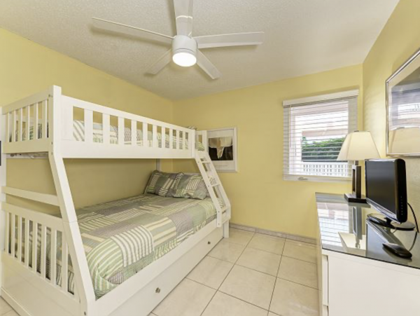 Longboat Key Vacation Beach Condo Two Bedrooms Sleeps 6