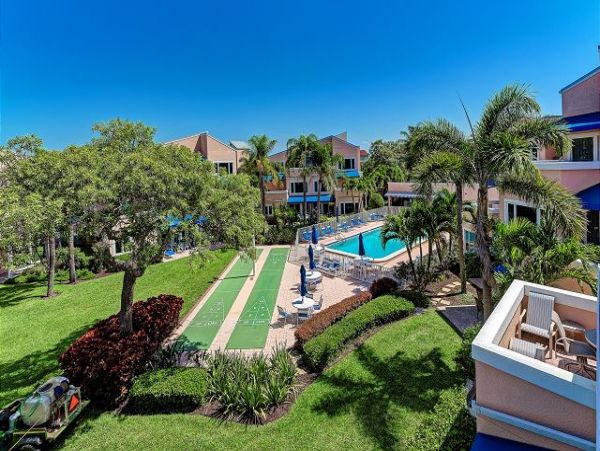 Gulf Front Two Bedroom Vacation Condo - Pool & Tennis Court