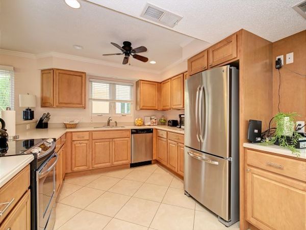 Gulf Front Two Bedroom Vacation Condo - Pool & Tennis Court
